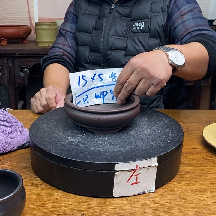 紫砂花盆货号一只WP91