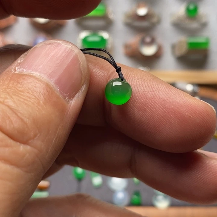 翡翠裸石危料冰种小吊坠戒面7×6.8×3.4