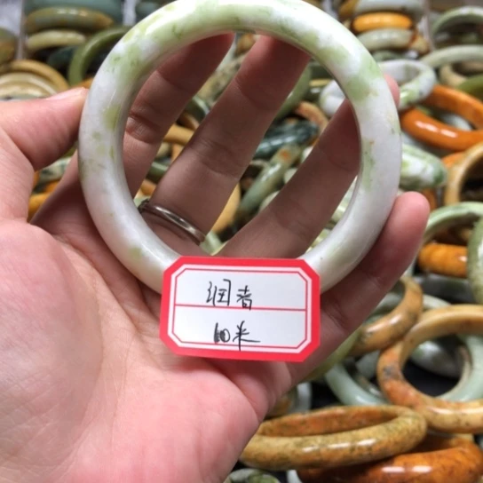 未镶嵌蛇纹石玉手镯润*