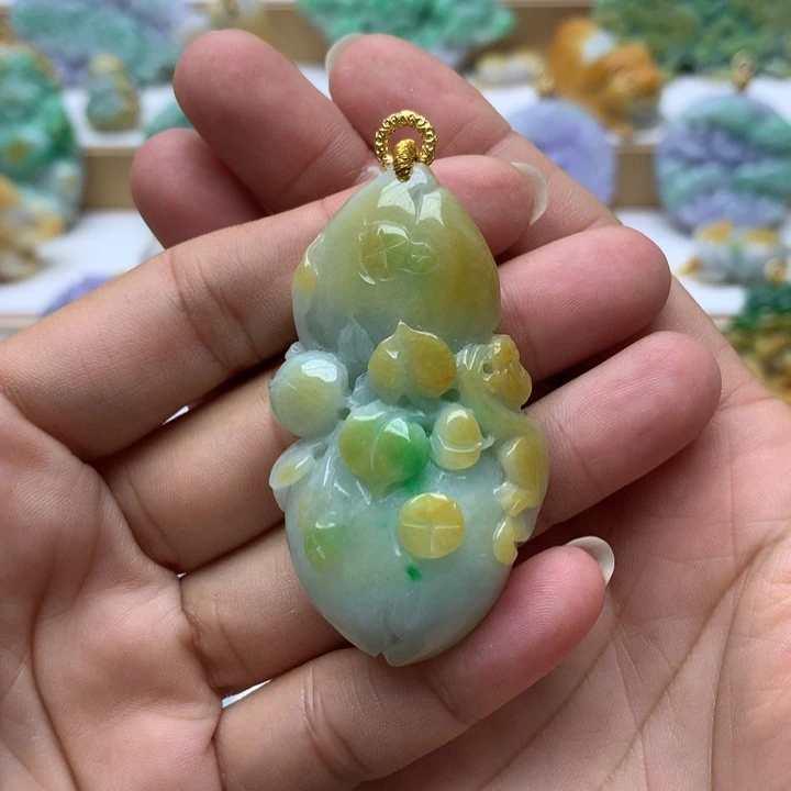 颈饰未镶嵌翡翠翡翠