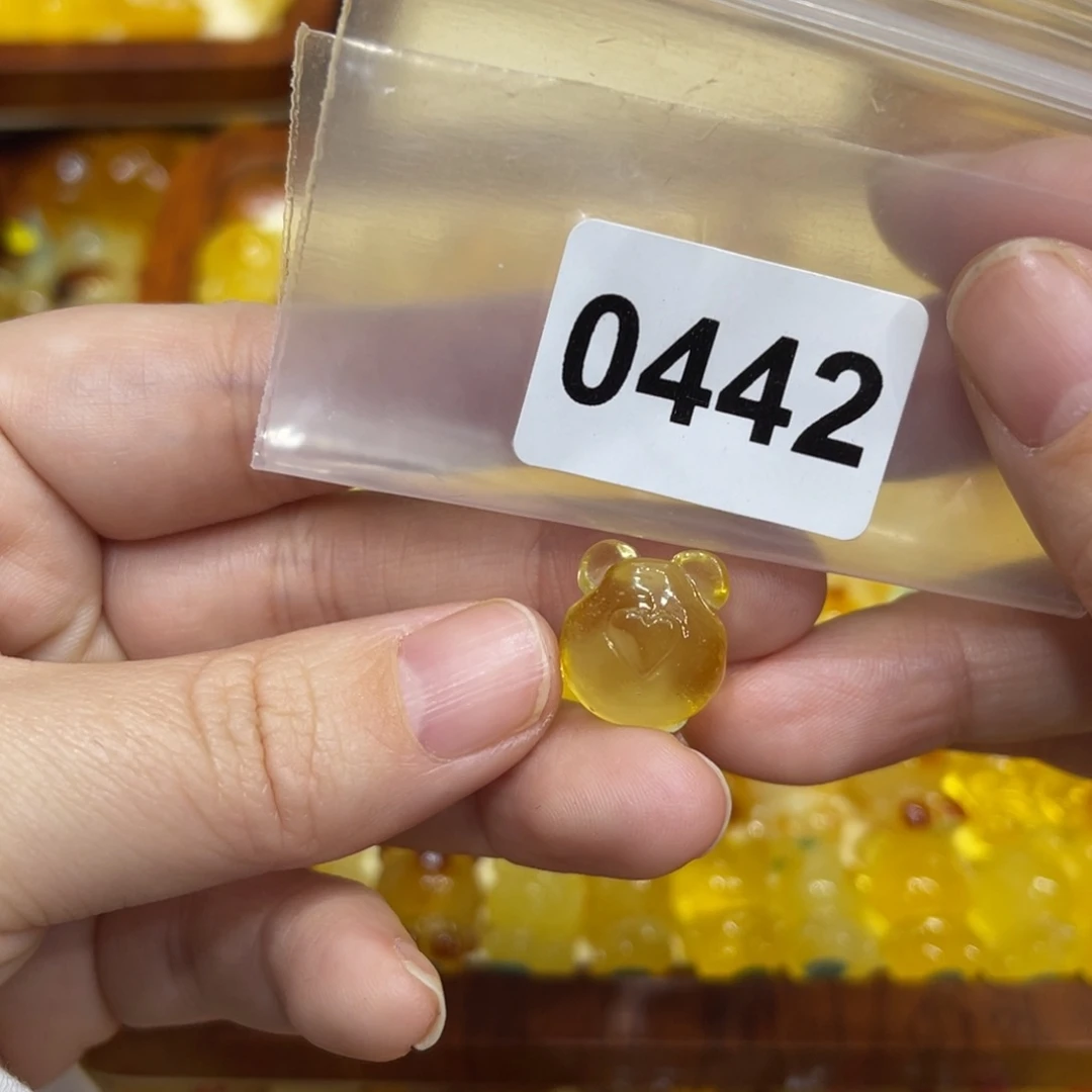 琥珀珠宝奇石未镶嵌