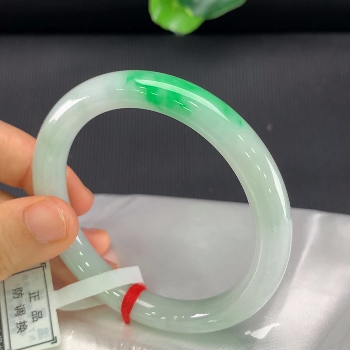 翡翠手镯未镶嵌圆条55