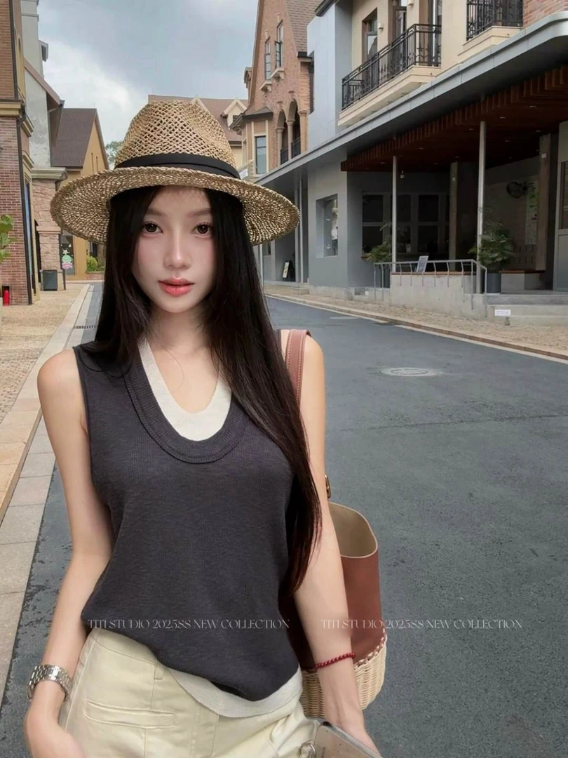 TITI - STUDIO“私服公式”极简撞色假两件上衣米白牛仔九分裤套装