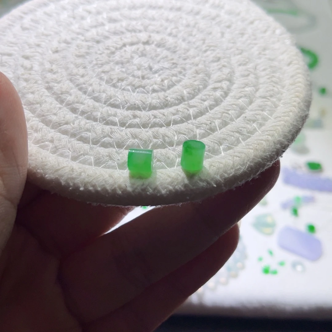 散珠翡翠裸石多样性发一颗