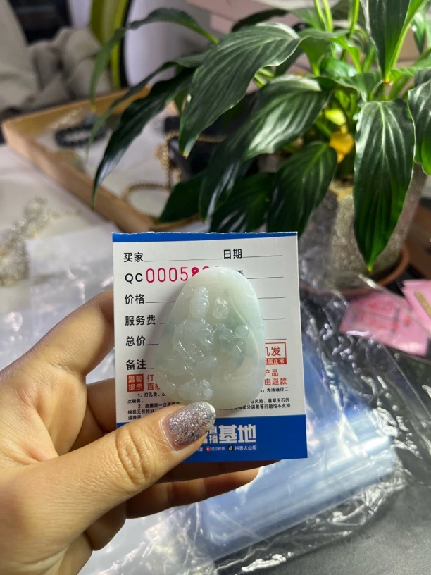 纯天然缅甸a货翡翠