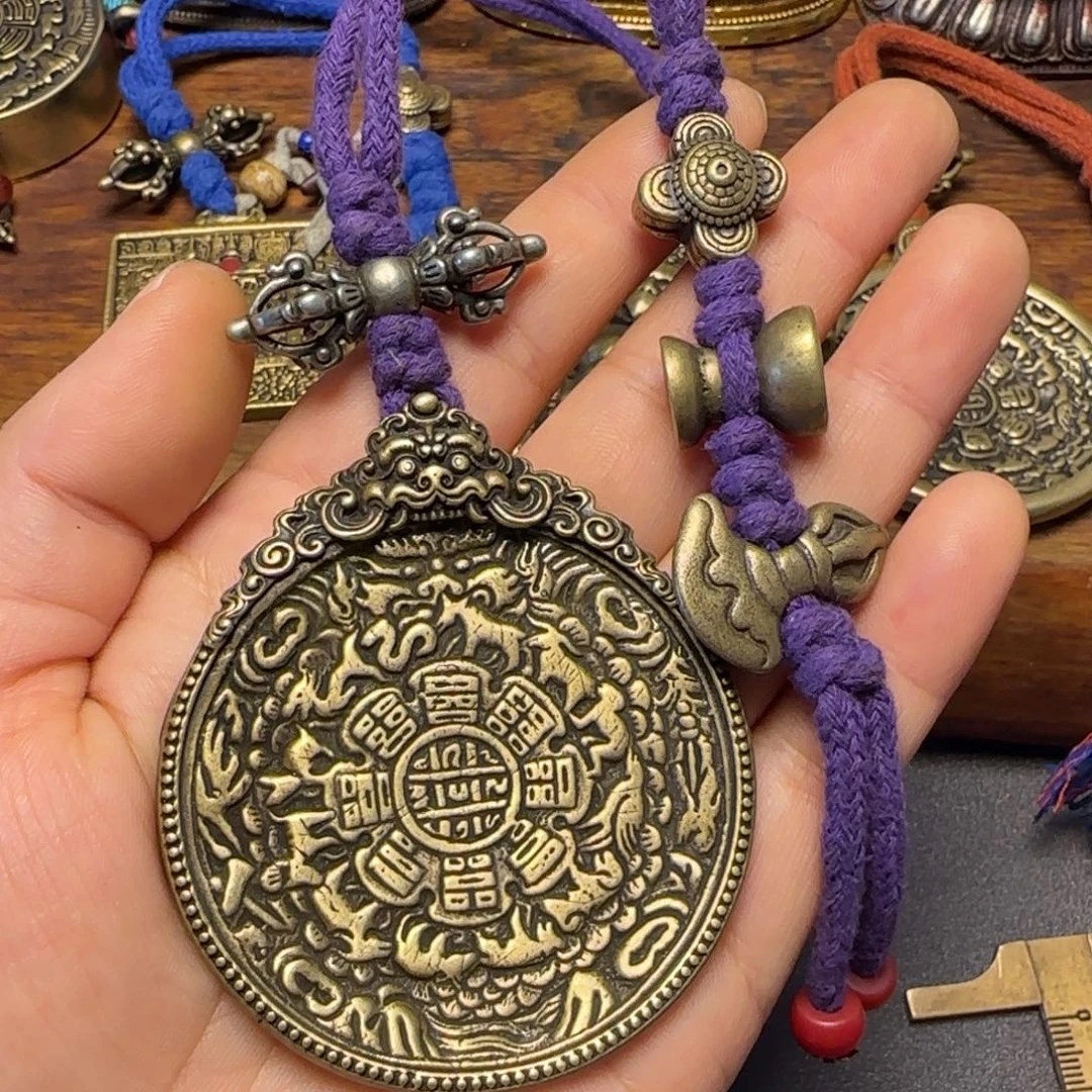 贾***少泥塑藏传牌子……藏传牌子