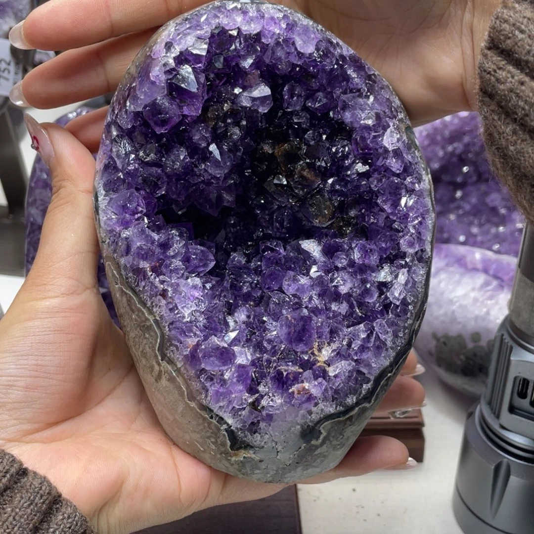 紫晶大型摆件（非配饰）未镶嵌