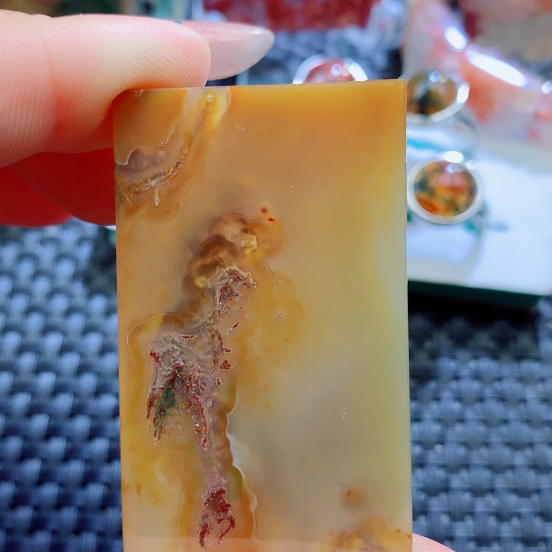 玛瑙/玉髓颈饰未镶嵌神****2