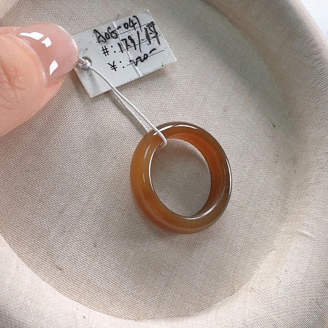 和田玉未镶嵌戒指