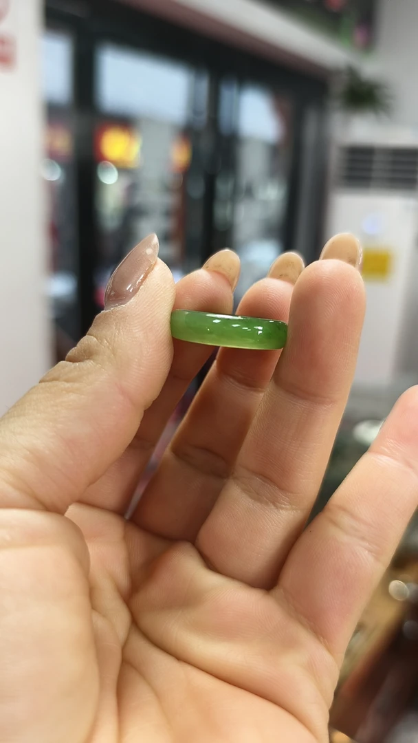 精品俄料和田玉碧玉菠菜绿戒圈指环戒指女款17-19mm