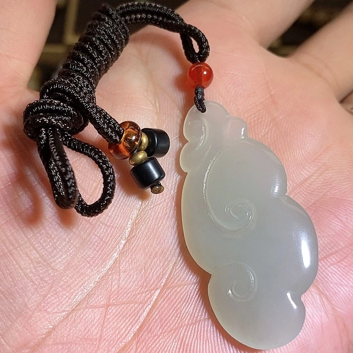 【闪购商品】吊坠(不含链)未镶嵌和田玉