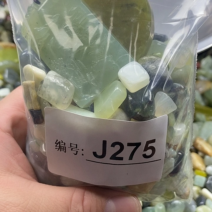 岫玉鱼缸石未镶嵌