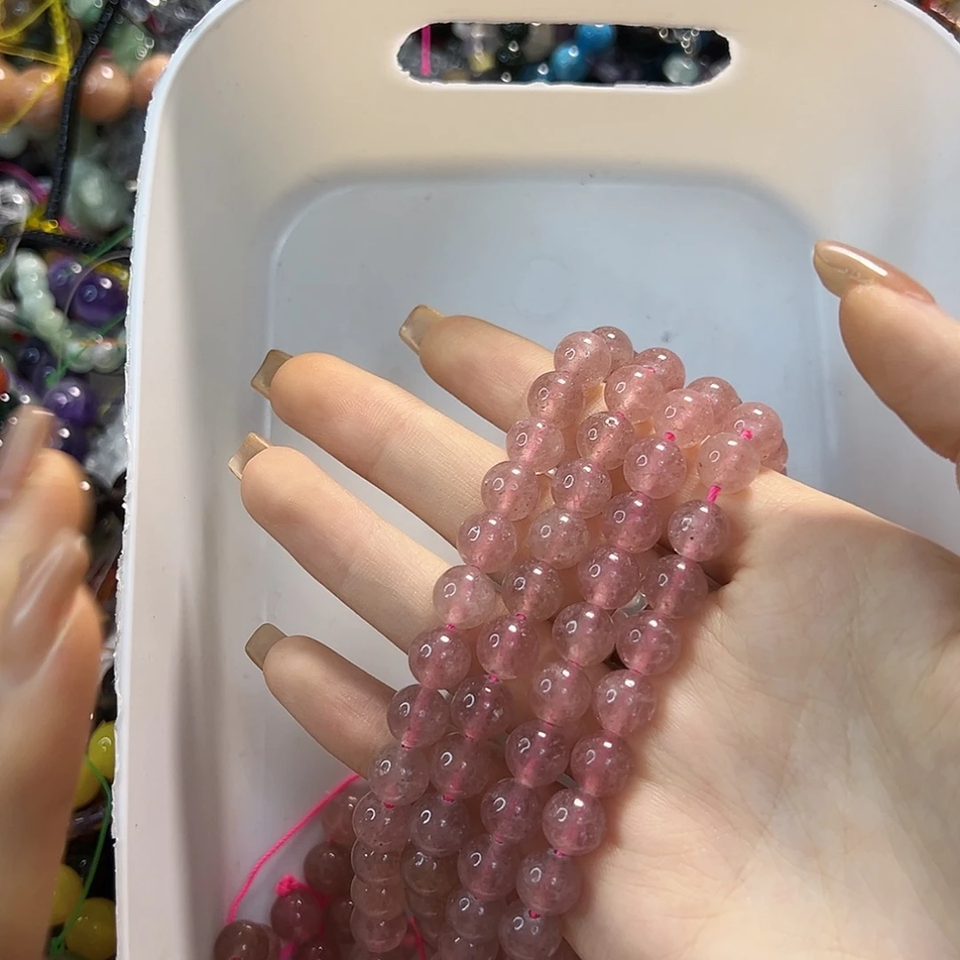 玛瑙/玉髓未镶嵌珠宝半成品草莓晶卡8一条