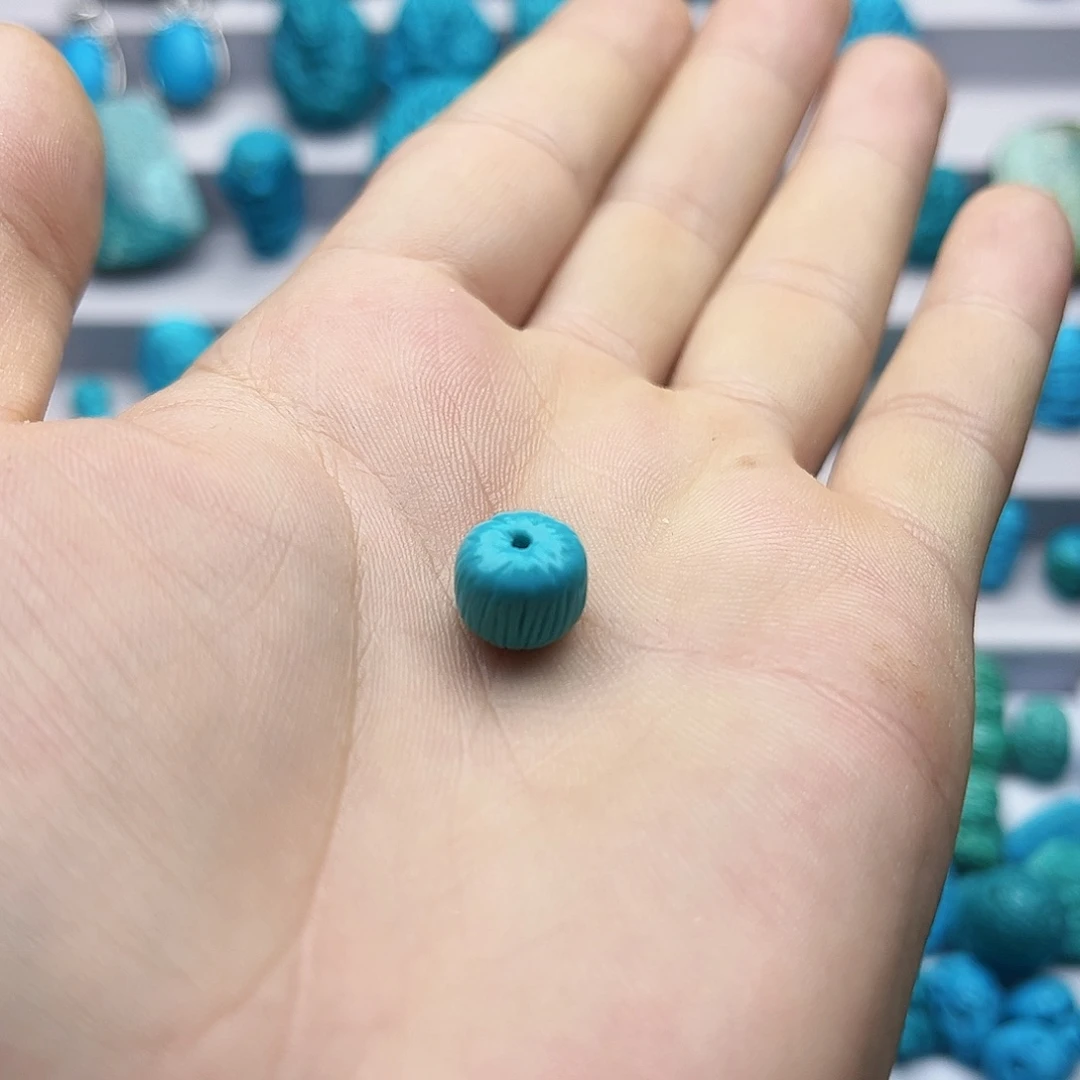 绿松石未镶嵌挂件