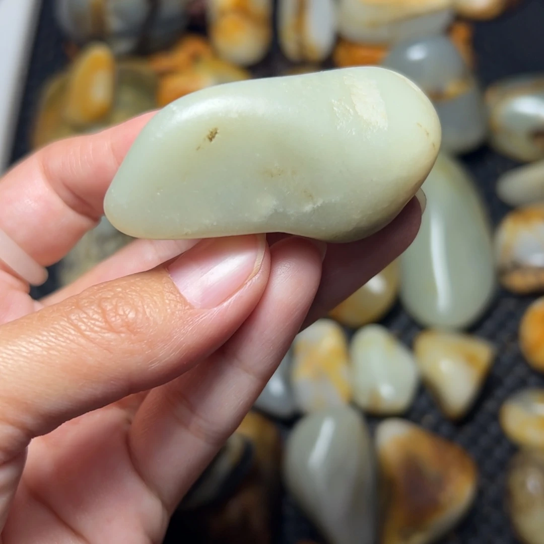 和田玉未镶嵌把件45