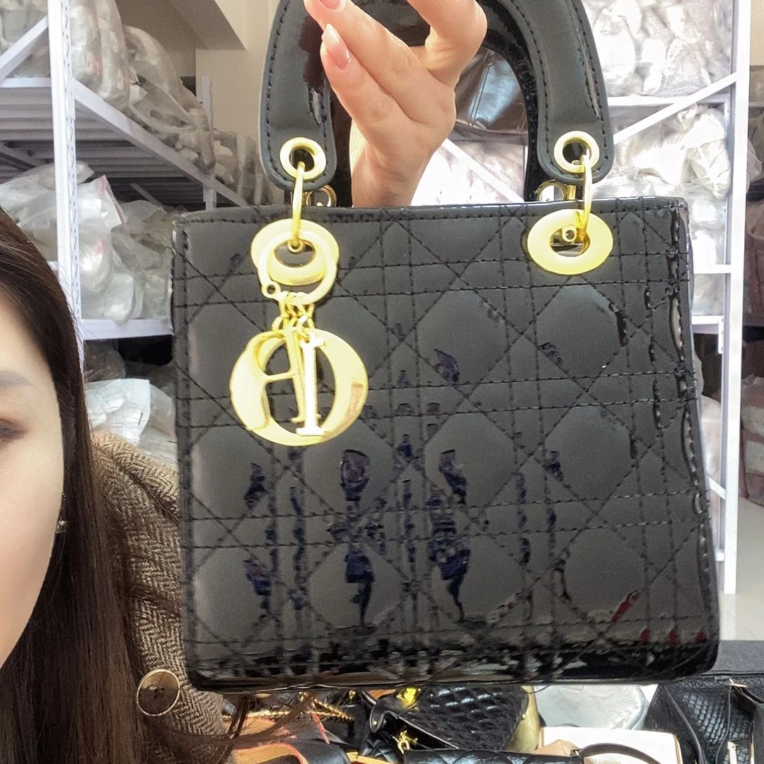 绵羊皮（革）牛皮（革）漆皮大