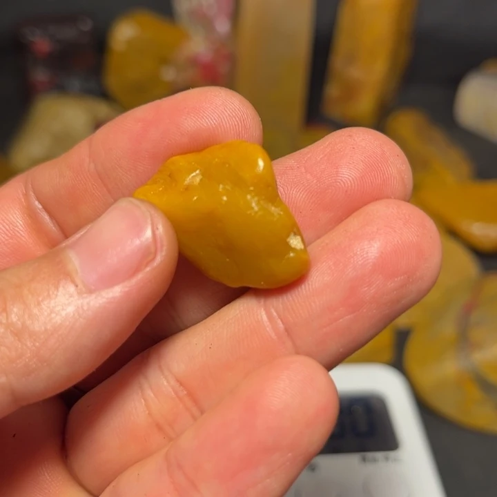 昌化石?***。昌化鸡血石