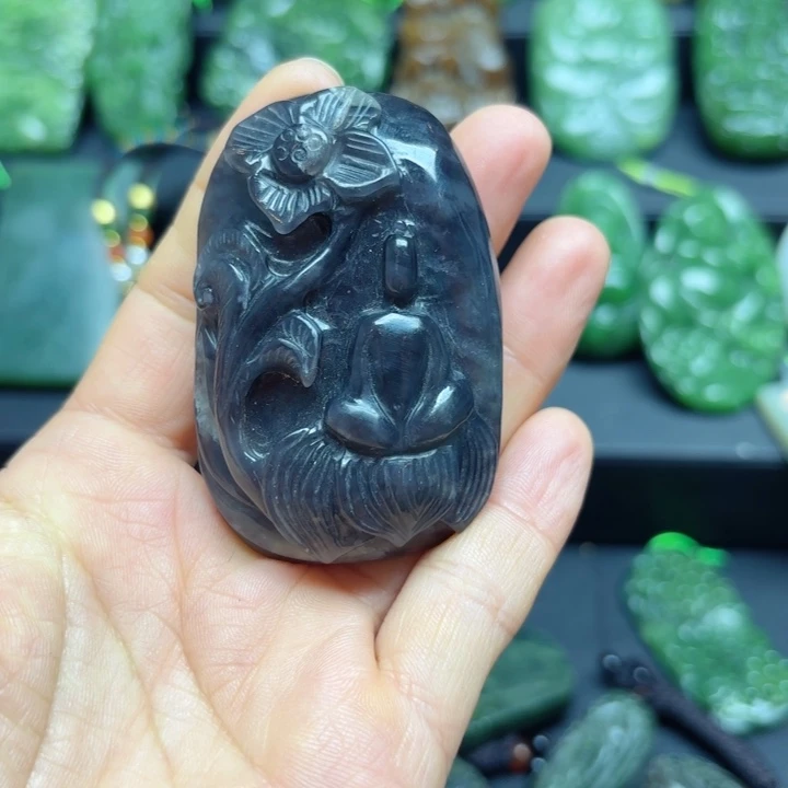 颈饰未镶嵌和田玉