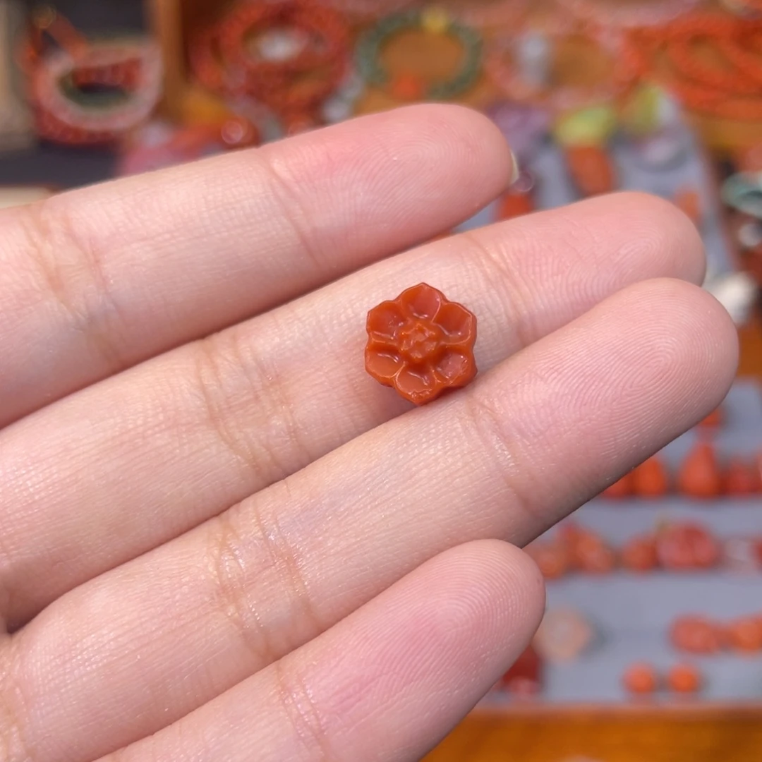 招****未镶嵌小花南红玛瑙