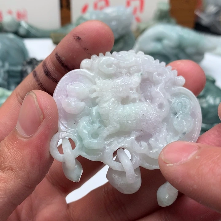 翡翠未镶嵌颈饰保真天然a货翡翠