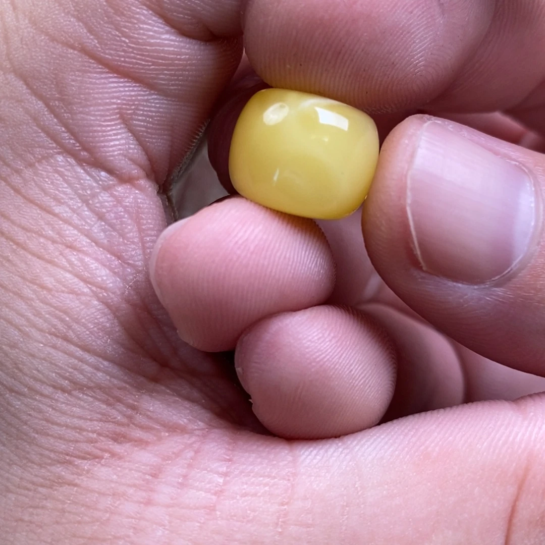 海***峰蜜蜡未镶嵌裸石配饰