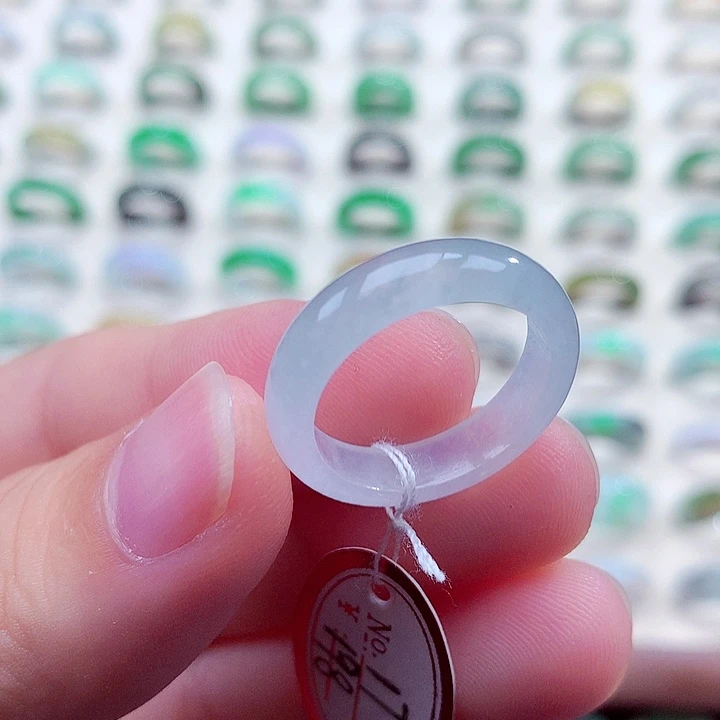 翡翠未镶嵌戒指17号