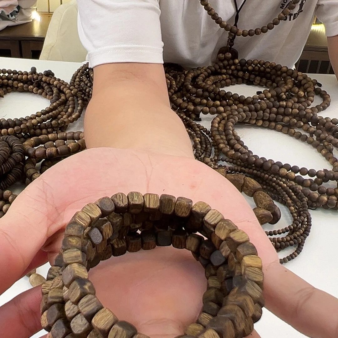 沉香手串方糖珠6mm3g