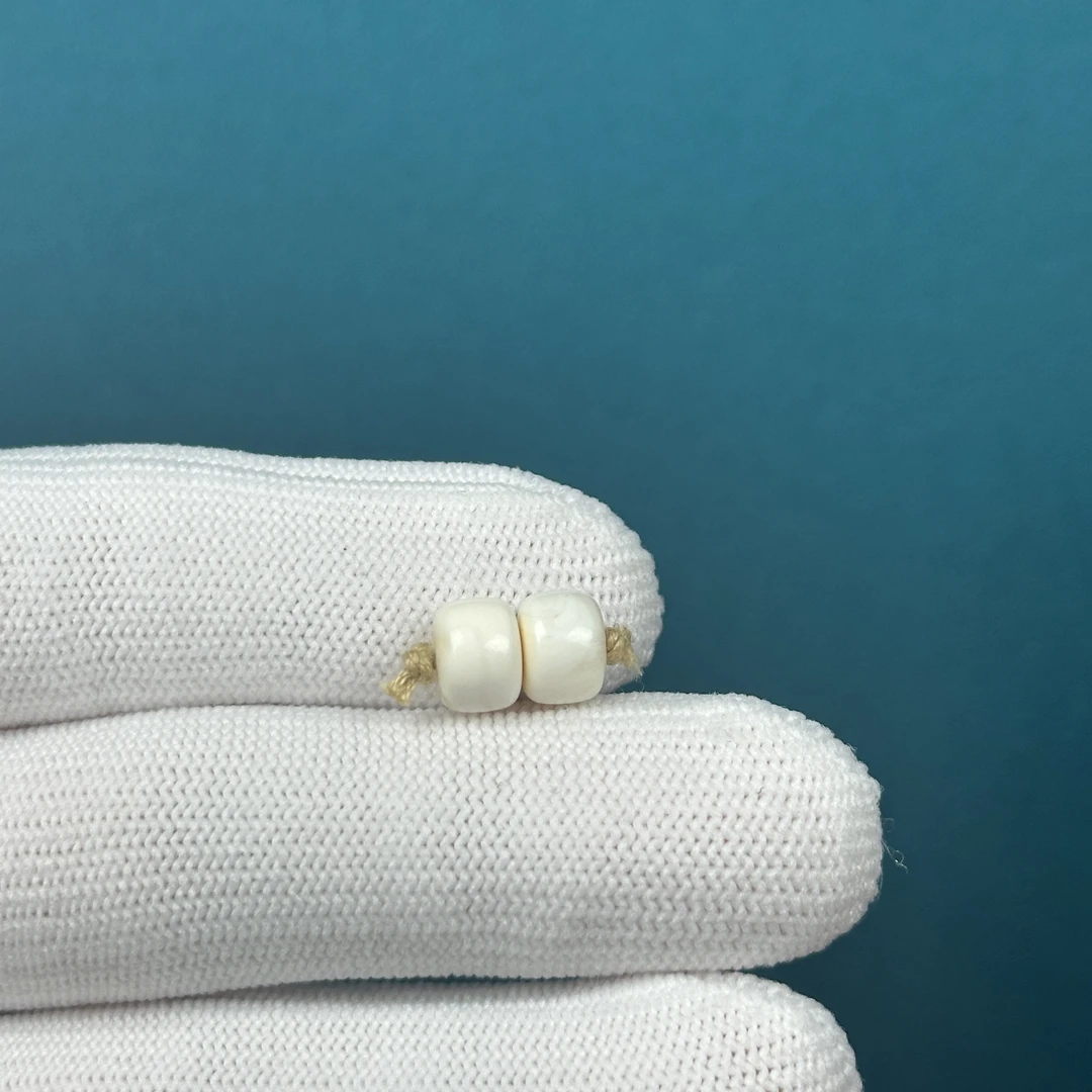 F4051天然原矿蜜蜡 对珠7.5mm 支持鉴定 假一罚十