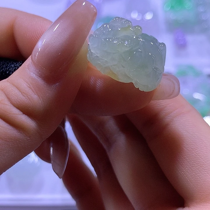 翡翠未镶嵌颈饰天然翡翠A货吊坠