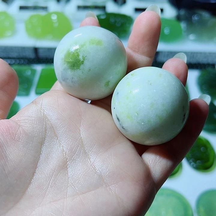 未镶嵌蛇纹石玉手把件