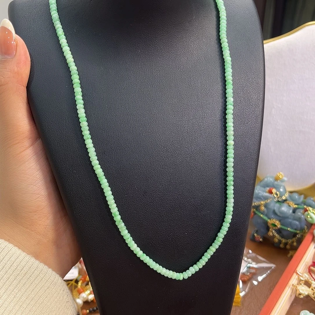 翡翠未镶嵌颈饰炸