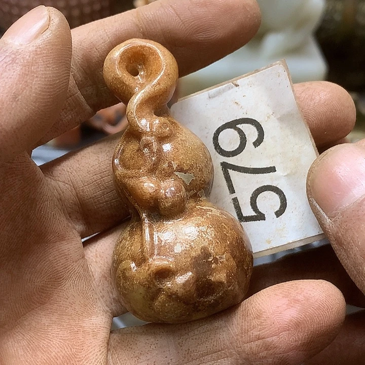 未镶嵌和田玉挂件