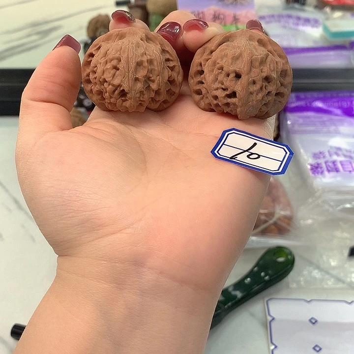 木质类桃心宫灯42尺寸