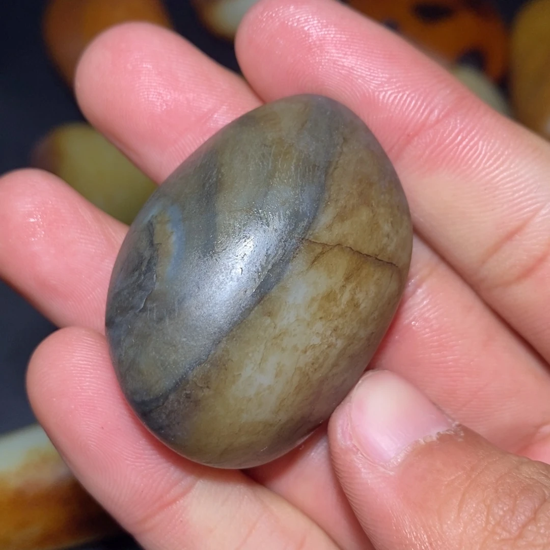 和田玉未镶嵌珠宝奇石