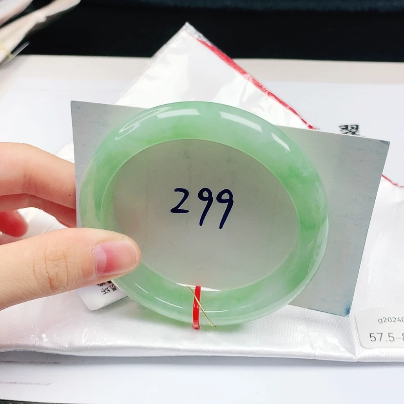 【闪购商品】翡翠手镯未镶嵌缅甸天然a货手镯57+