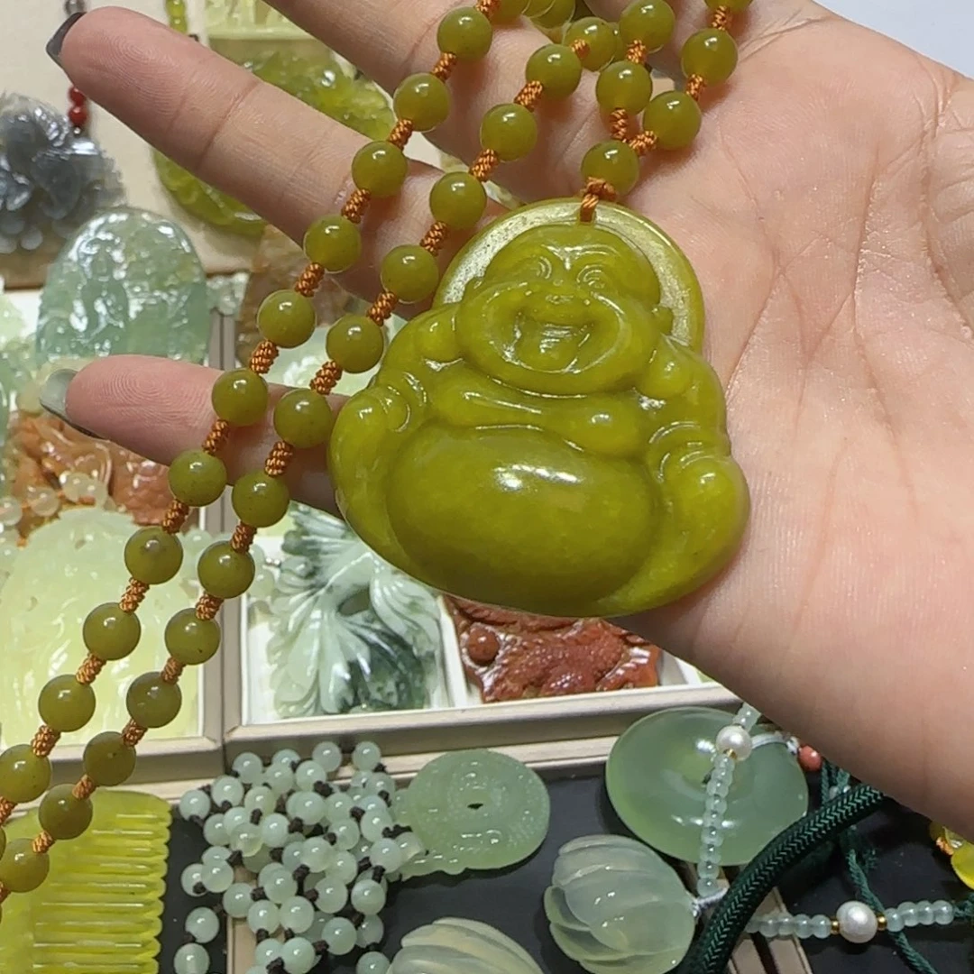 未镶嵌蛇纹石玉吊坠