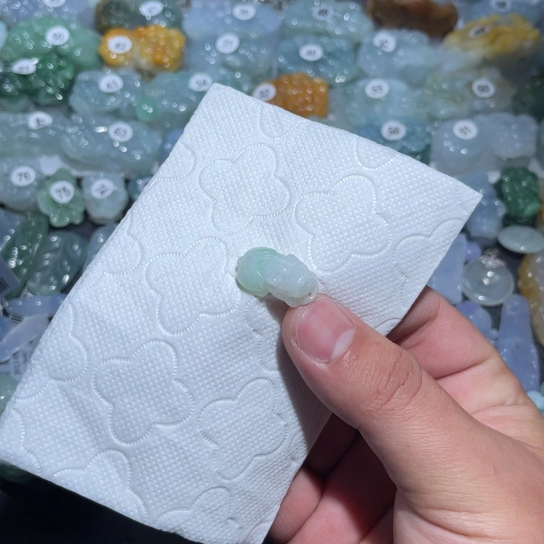 翡翠未镶嵌颈饰天然