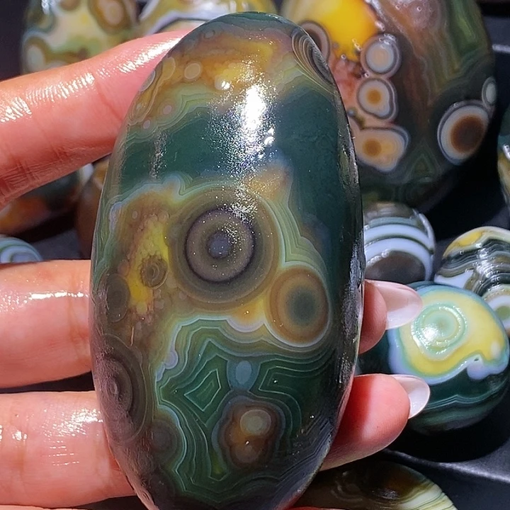 玛瑙/玉髓未镶嵌珠宝奇石56