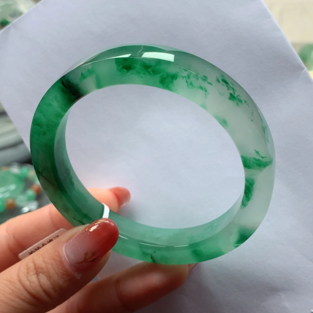 【闪购商品】石英质玉手镯未镶嵌