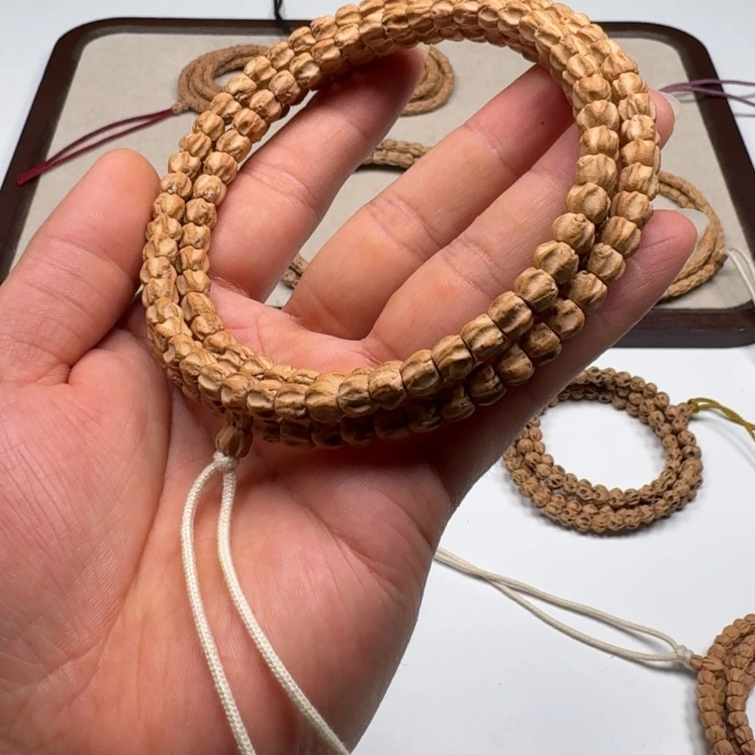 柏香籽/百香籽手串石*丶