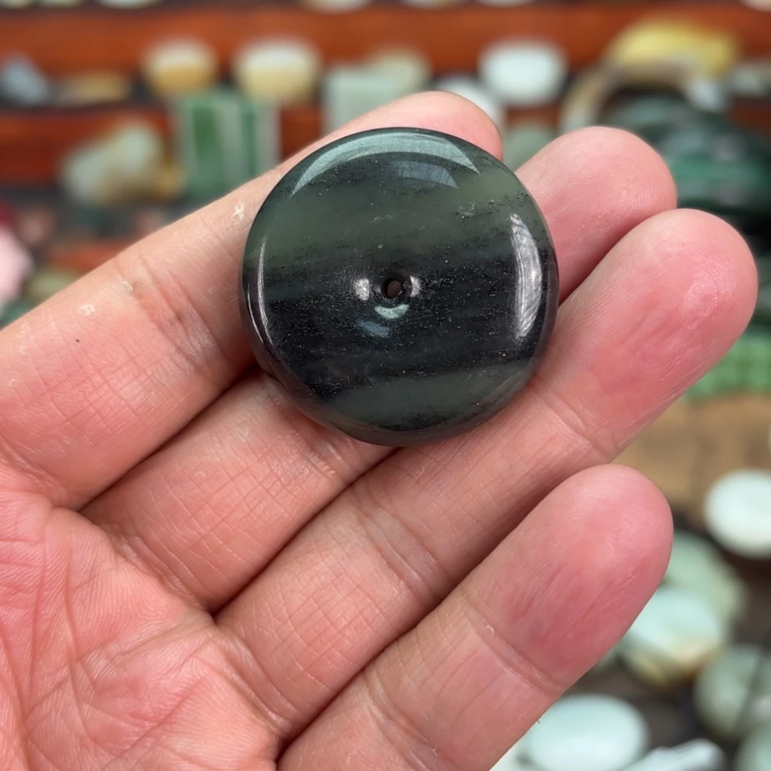 和田玉（糖玉）颈饰未镶嵌