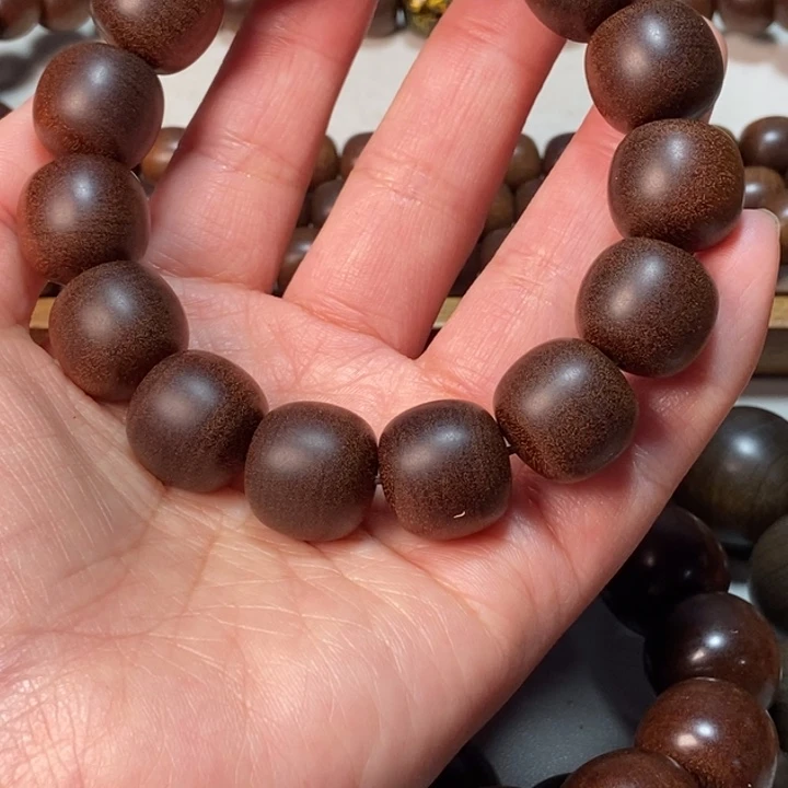 大***龙檀香木老山檀香檀香王1.5*16、焦糖奶甜香