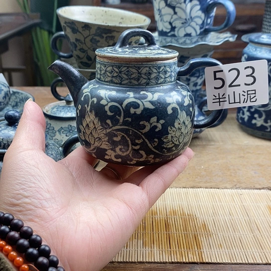 手工手绘青花陶瓷