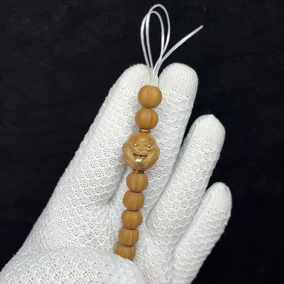 全品无暇鲨鱼背➕镶嵌雕刻猴头核桃手串