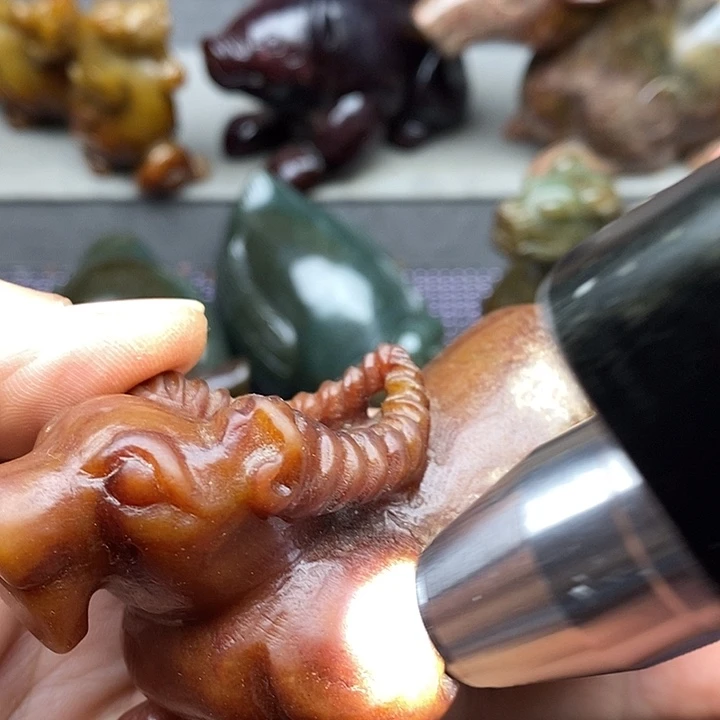 未镶嵌蛇纹石玉颈饰