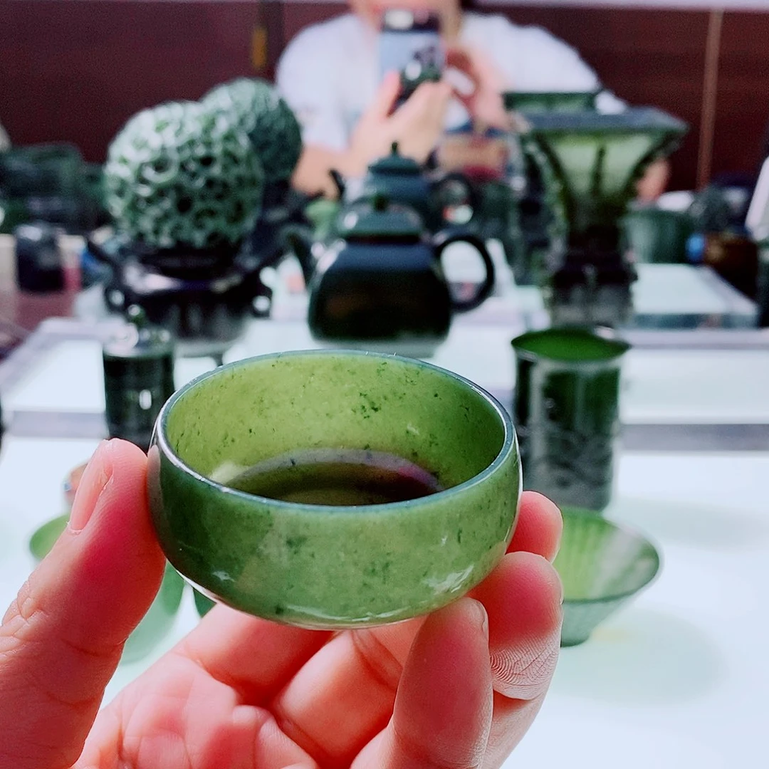 未镶嵌和田玉（青玉）摆件