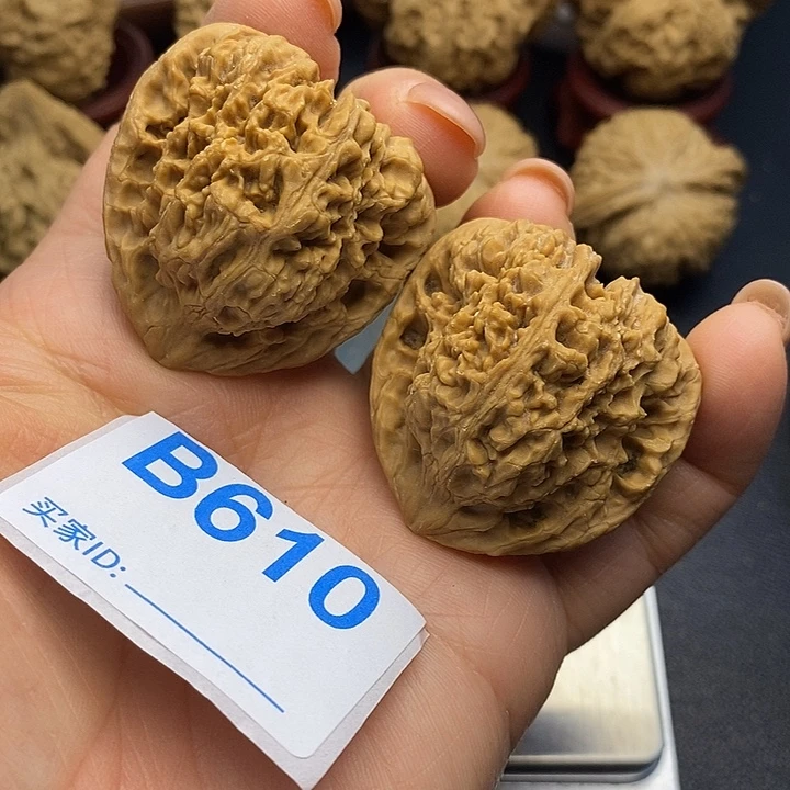 呕***吼把件文玩核桃南疆3.8