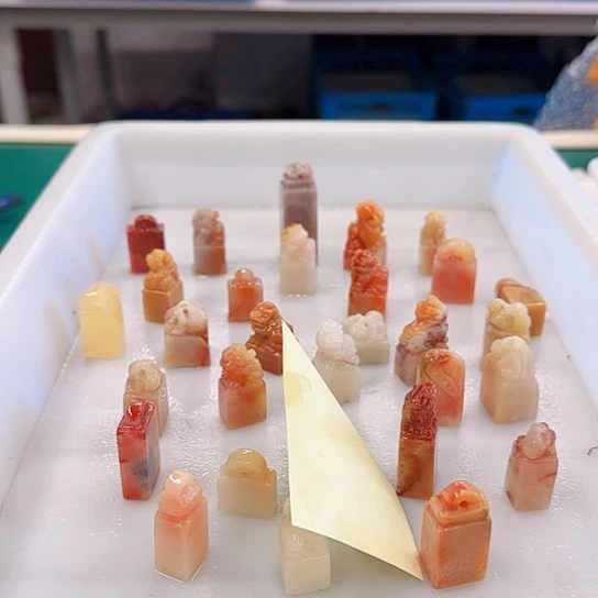 沁***春青田石1111111111111111