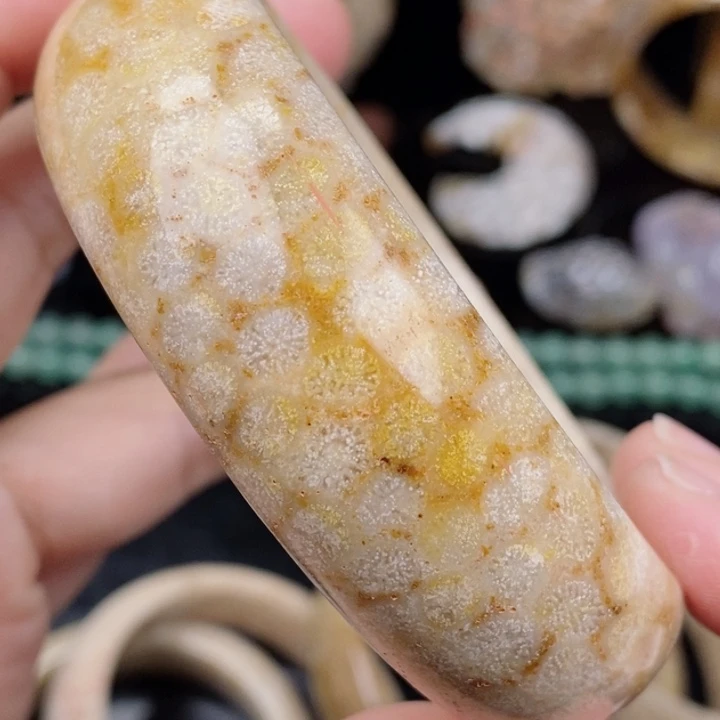未镶嵌手镯硅化玉62,3