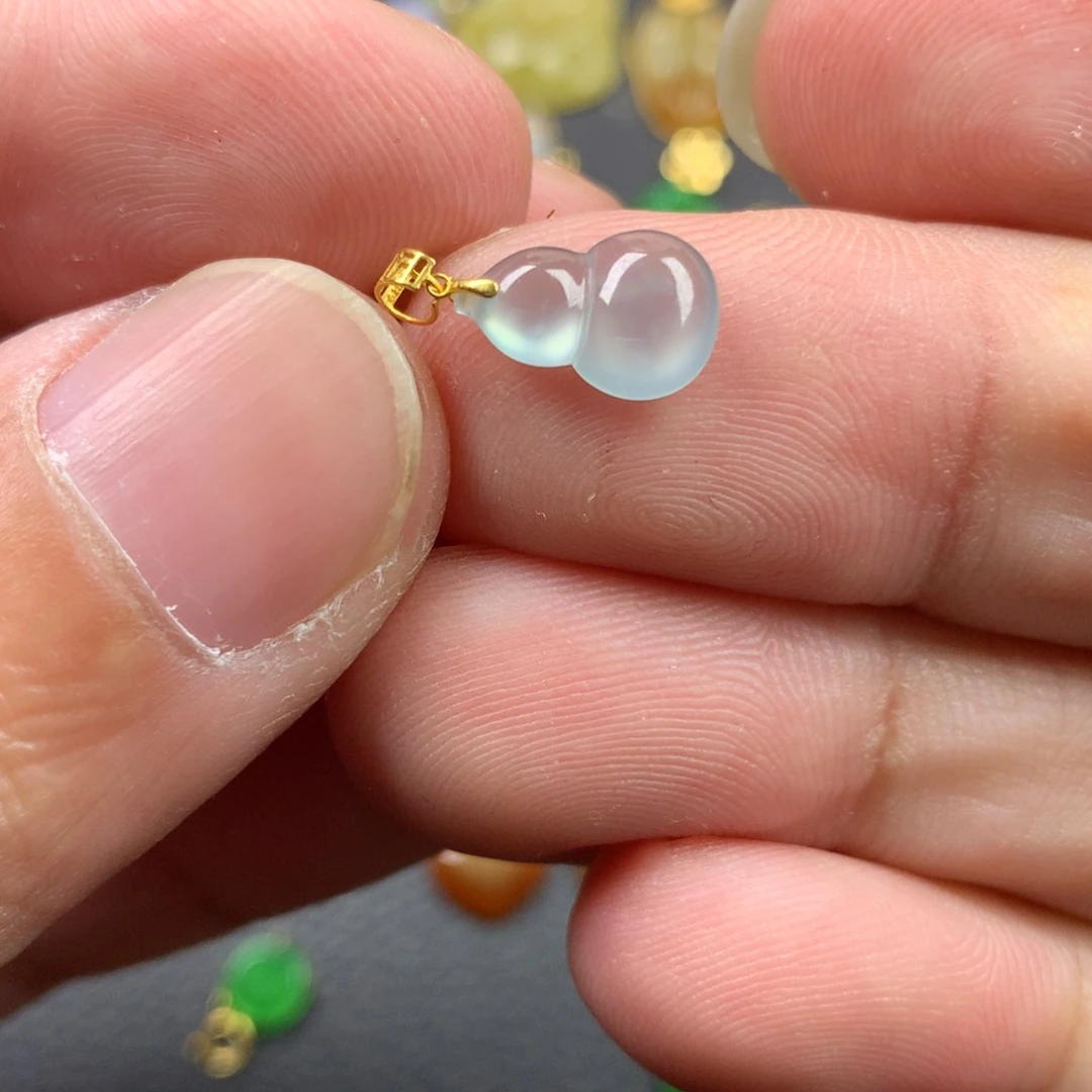 【闪购商品】颈饰18K金镶嵌翡翠翡翠